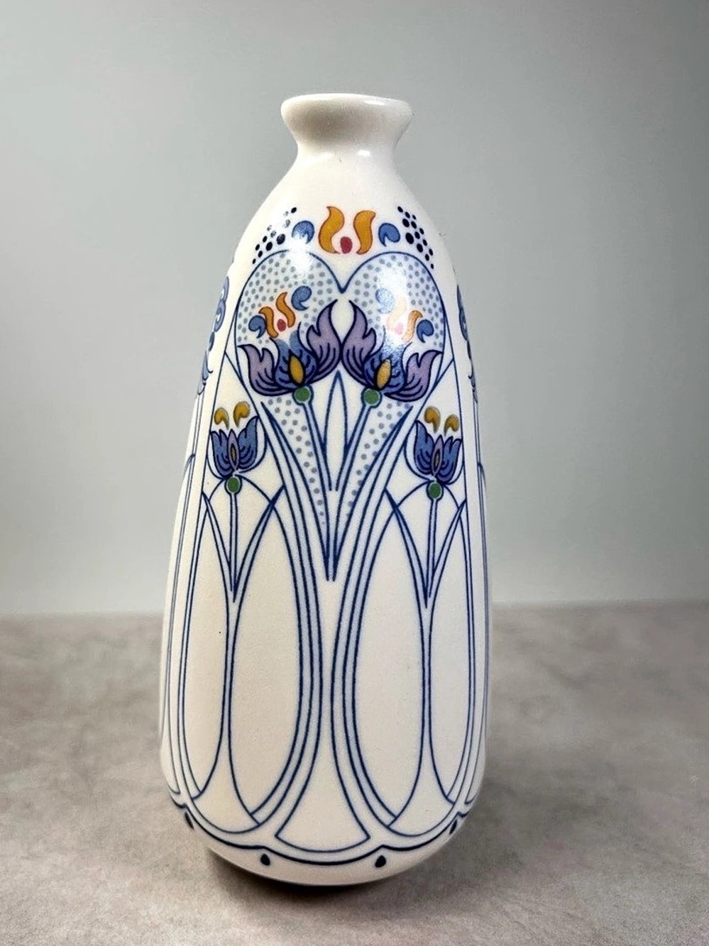Royal Goedewaagen Amata Floral Blue & White Vase
